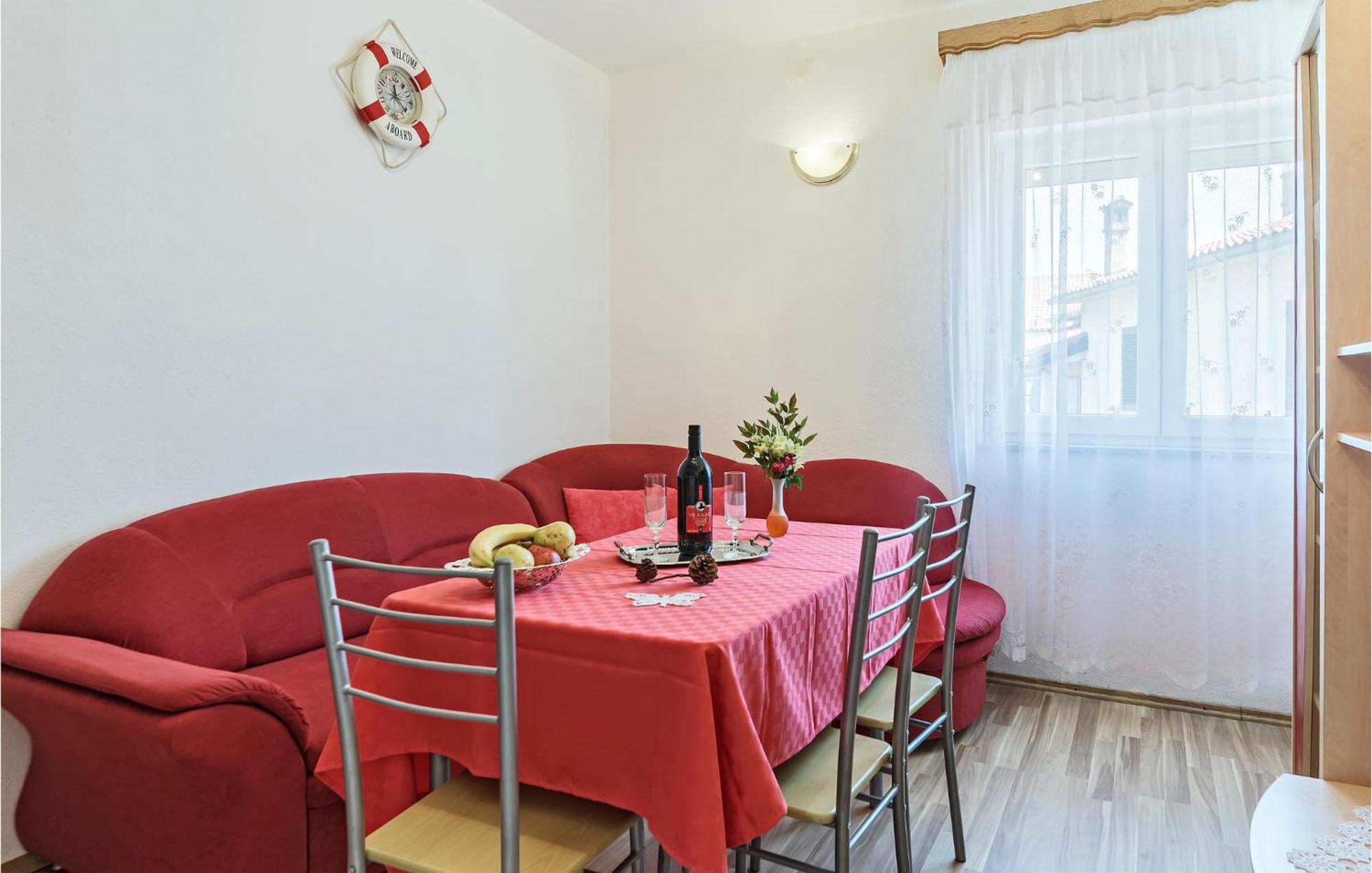 2 Bedroom Lovely Apartment In Labin Exterior photo